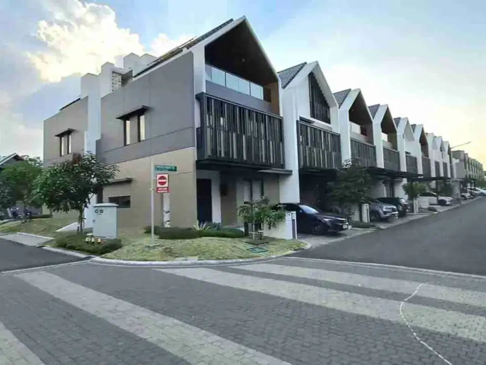 Rumah dijual cluster strozzi gading serpong