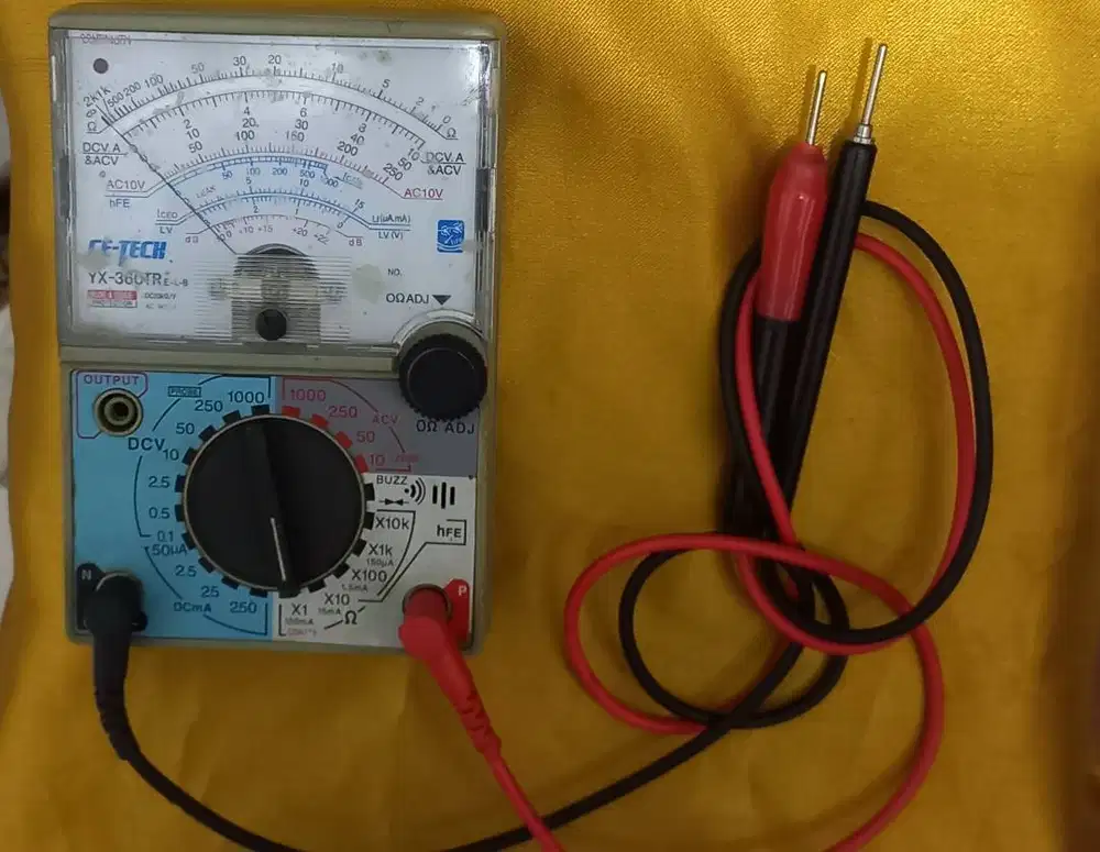 Ada 2 Unit Alat Ukur Listrik,Masih Fungsi ,jual murah cuma 60rb NET.