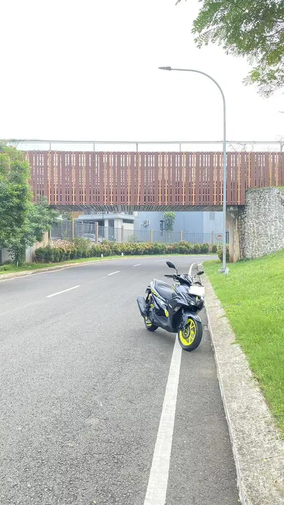 Aerox old 2019 grey yellow