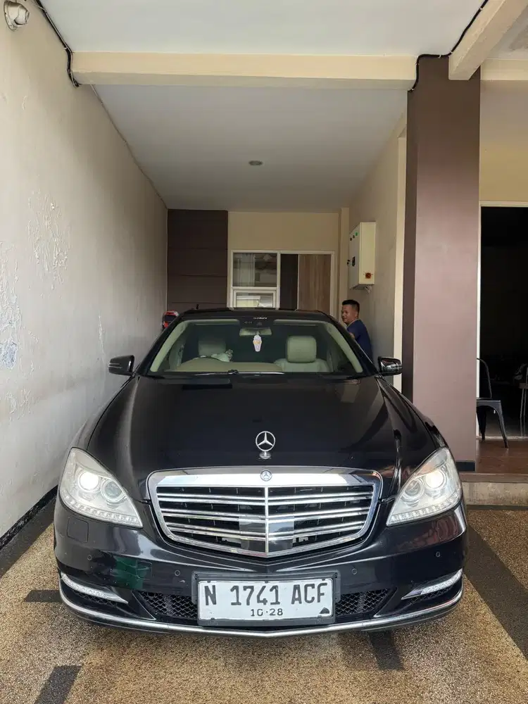 Mercedes-Benz S350L 2010 Bensin