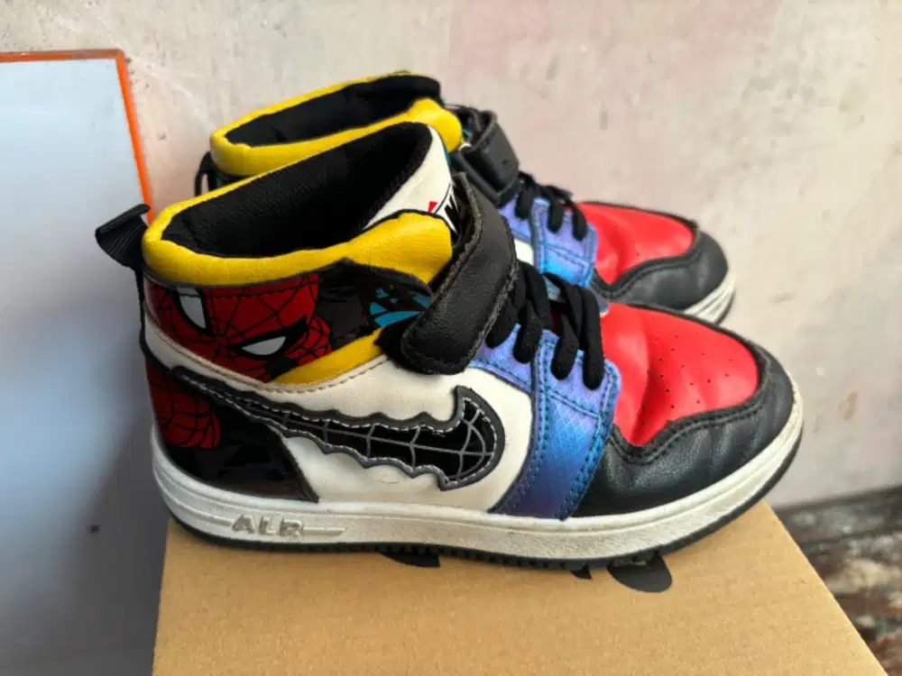 Preloved sepatu anak