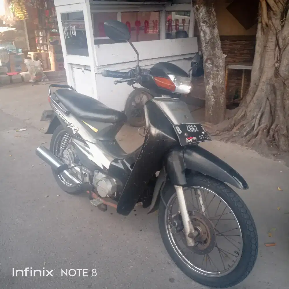 Honda Supra x milenium THN 2000