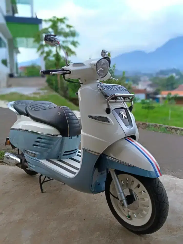PEUGEOT scooter  zanggo 150cc