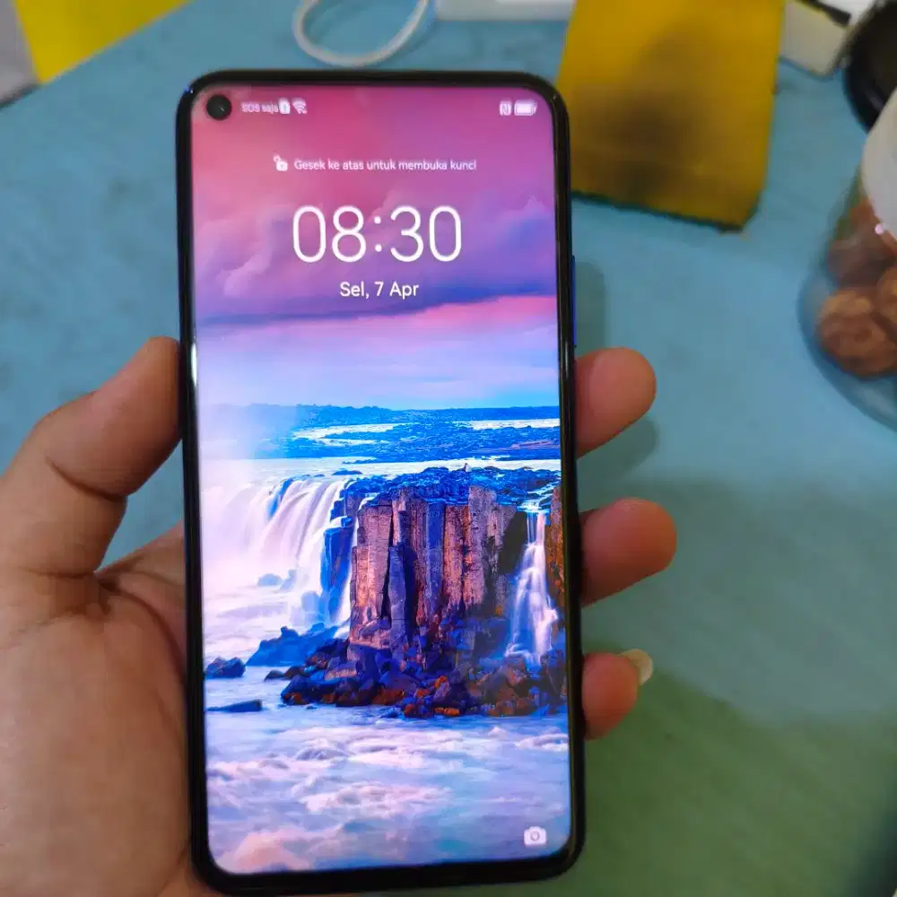 Huawei Nova 5T purple