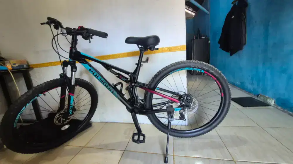 Sepeda polygon rayz 3 uk 27.5