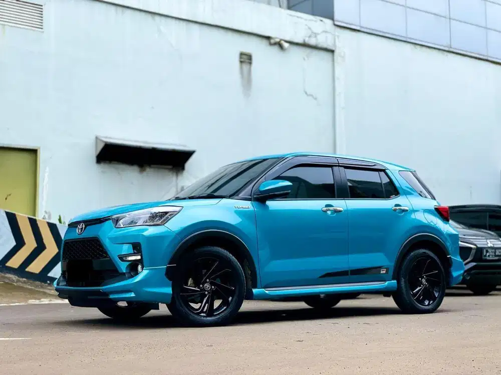 TOYOTA RAIZE 1.0 GR TSS AT 2021 BIRU
