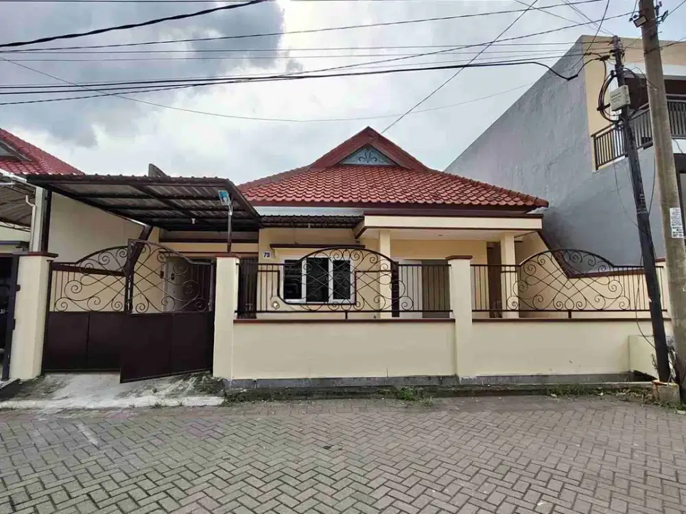 Rumah Villa Bukit Permai dekat Pakuwon mall, Lontar, Hr. Muhammad