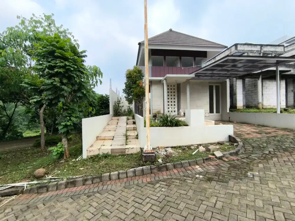 Rumah Hook Wisata Bukit Sentul Malang