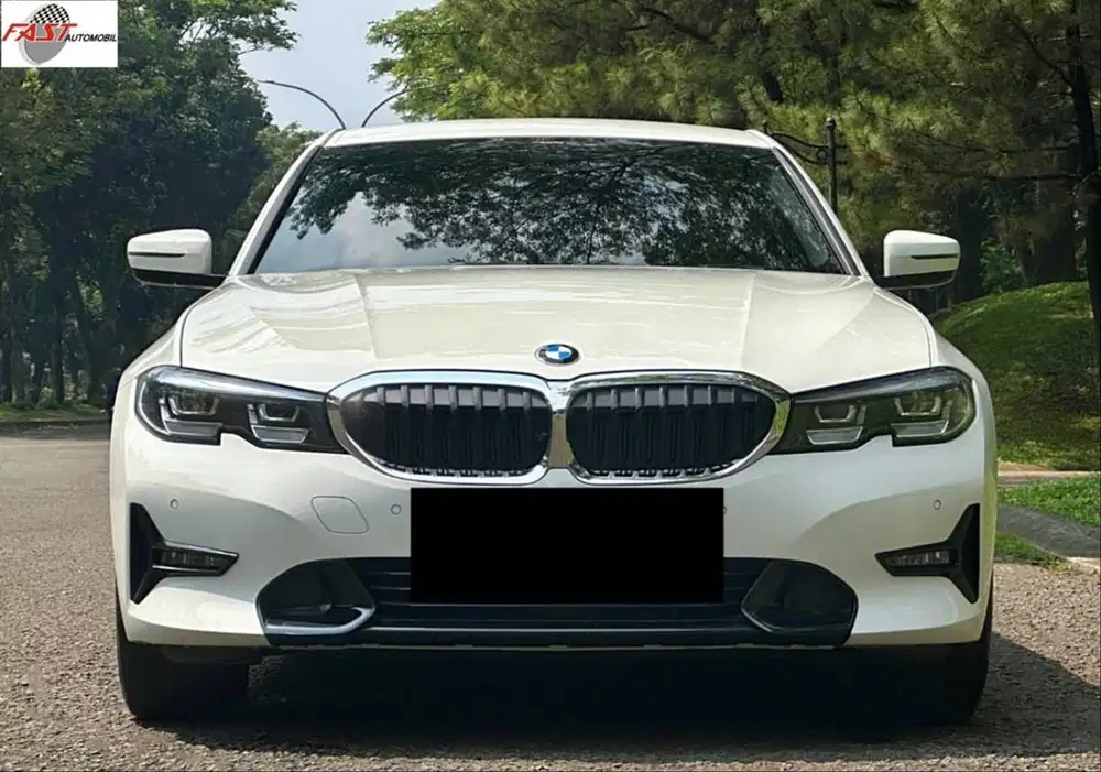 BMW G20 320i DYNAMIC 2.0 AT 2021 LOW KM.32RB & PAJAK PANJANG