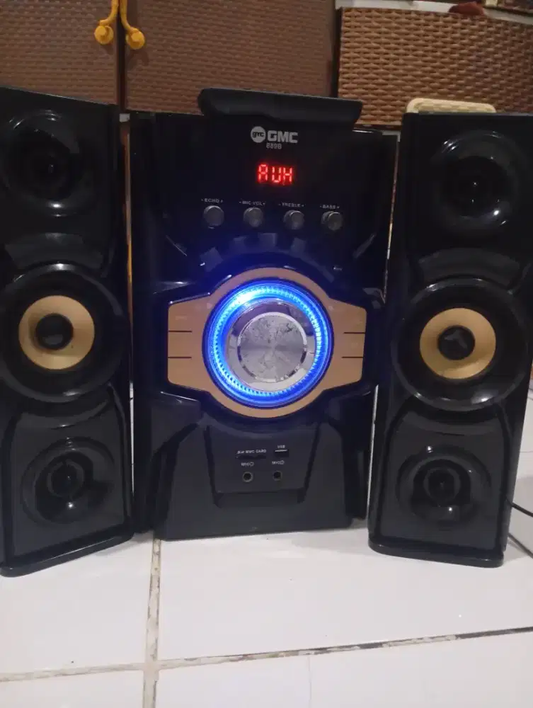 Speaker GMC JUMBO BLUETOOTH KARAOKE