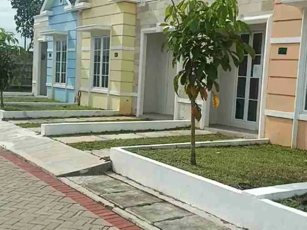 Dijual rumah strategis