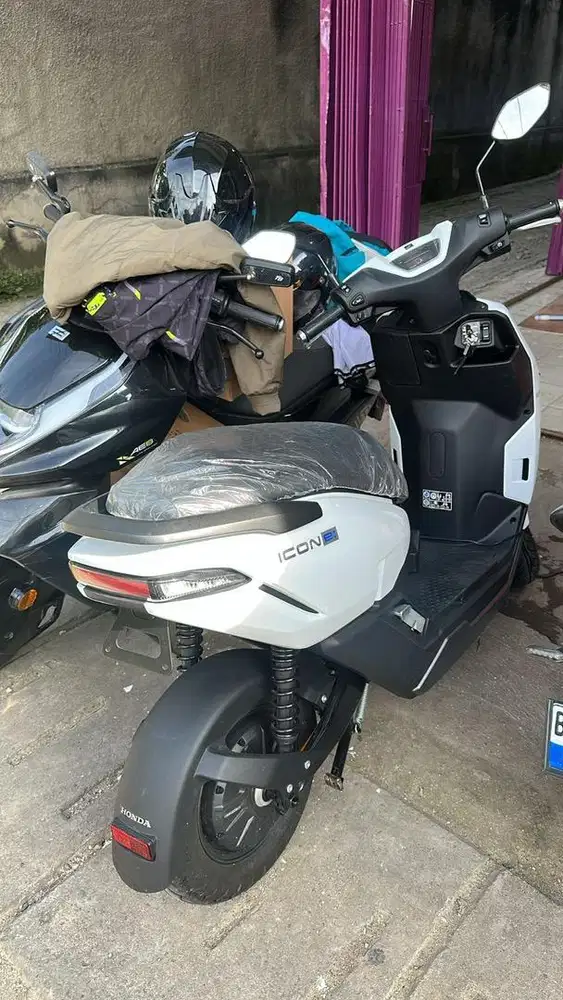 Motor listrik hadiah