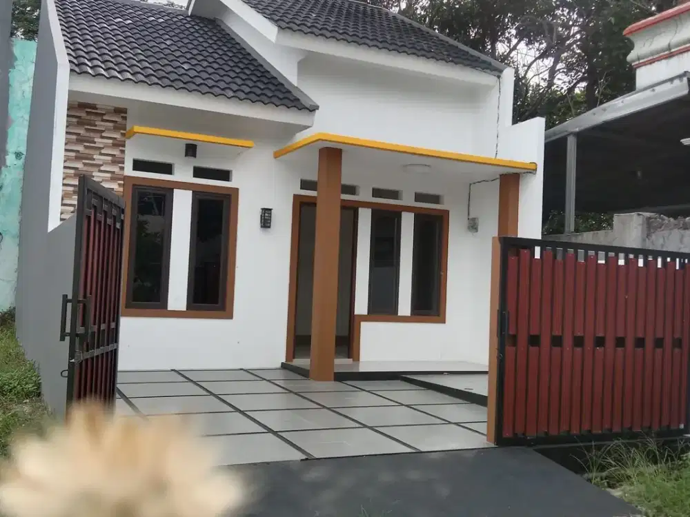 DI JUAL RUMAH MURAH 3 KAMAR TIDUR DI SENOPATI ESTATE BEKASI TIMUR