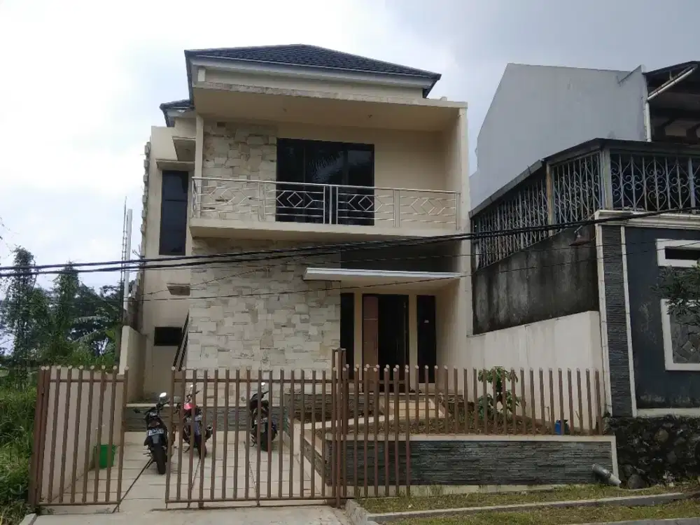 Rumah Siap Huni View Gunung Salak Di Pamoyanan Hijau Bogor