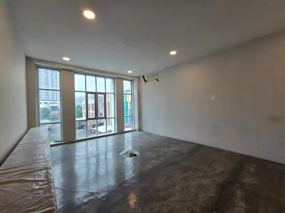 Kantor Siap Pakai Strategis Dekat Tangcity, Modern Land Tangerang