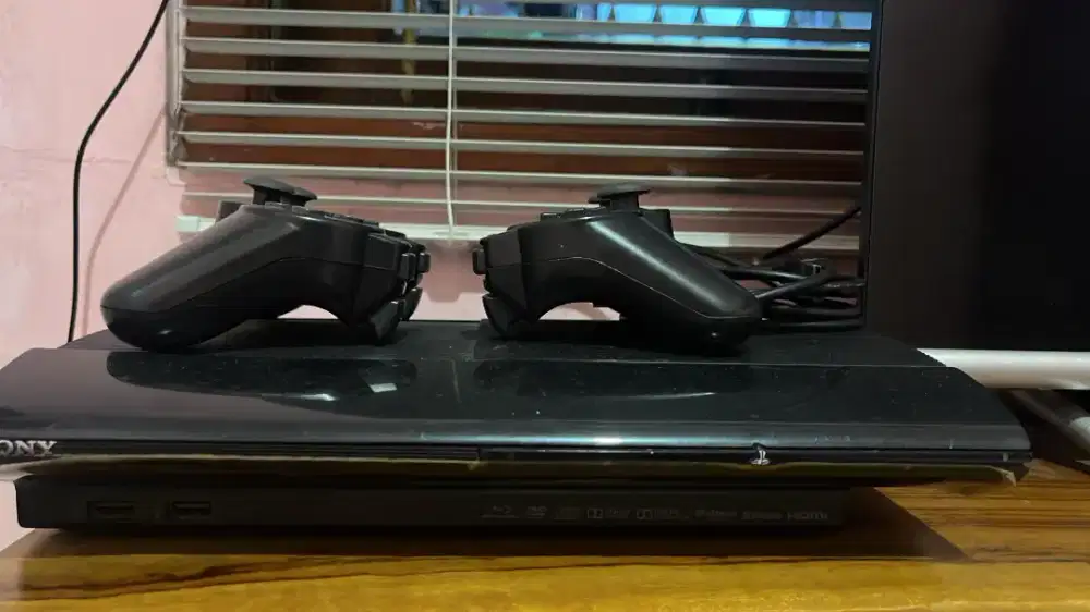 PS 3 Superslim 320GB HEN