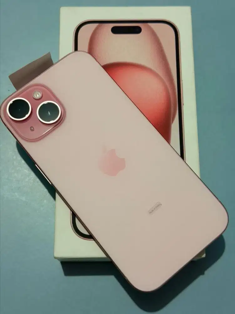 Iphone 15/128  pink like new Ibox