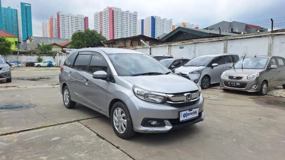 DP MURAH - Honda Mobilio 1.5 E Bensin-MT 2018 Abu-Abu