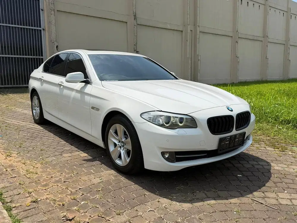 BEST CONDITION!! BMW 528i F10 LOW KM 2013
