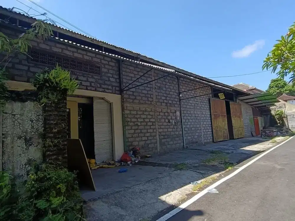 Tanah 6,5 Are Bonus Gudang Dijual, di Area Renon, Denpasar Selatan