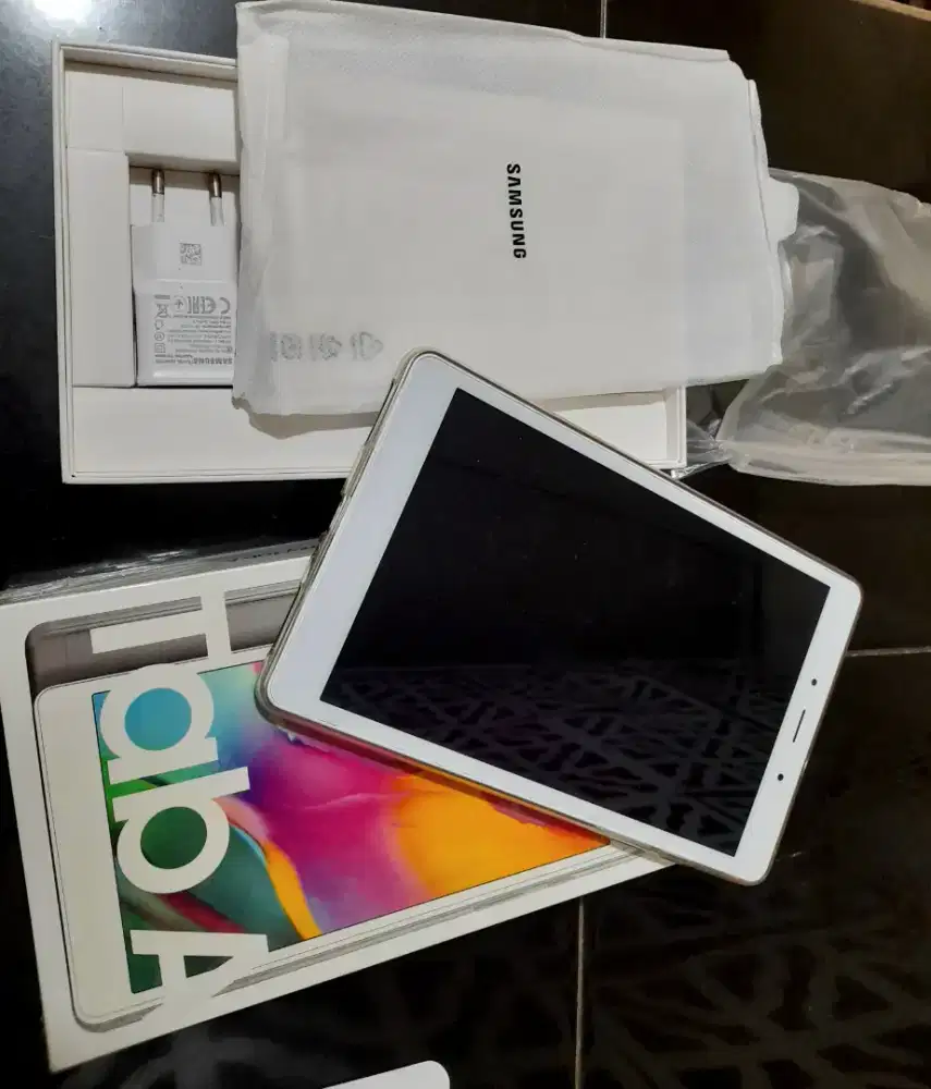 Samsung tab A8 2019 fullset lengkap mulus ipad second