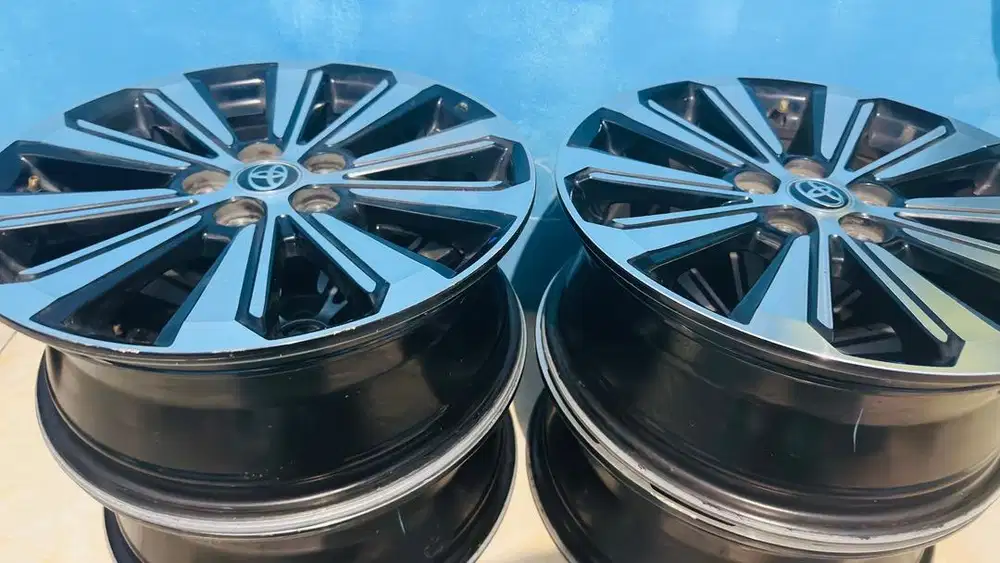 Velg original avanza fwd R16