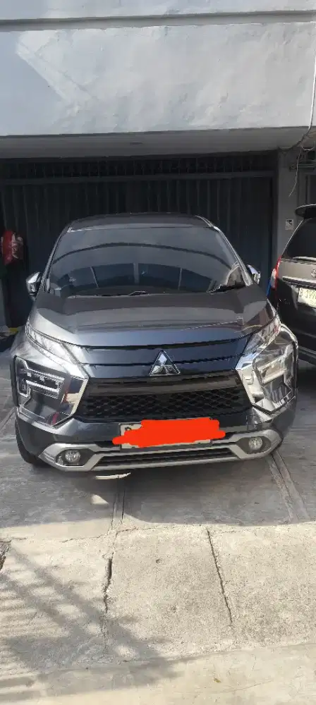 Xpander 2023 ultimate. Low KM