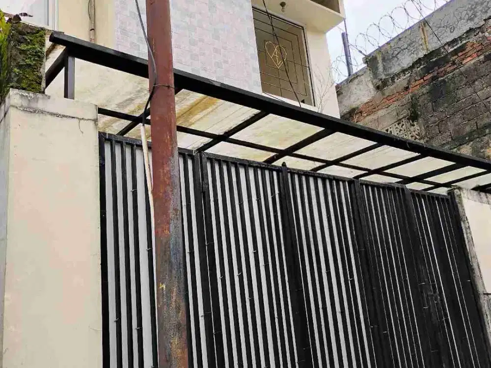 Rumah Kost 8 Kamar Area Strategis di Pondok Labu Cilandak Jakarta Selatan.