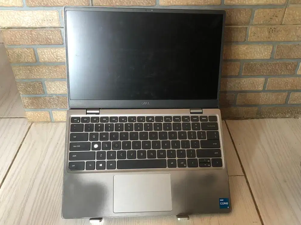 Leptop dell latitude 3320