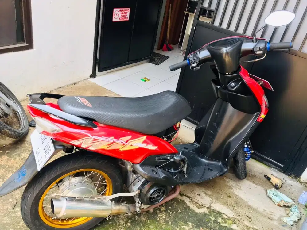 Mio smile thn 2008 2 silinder asli warna hitam