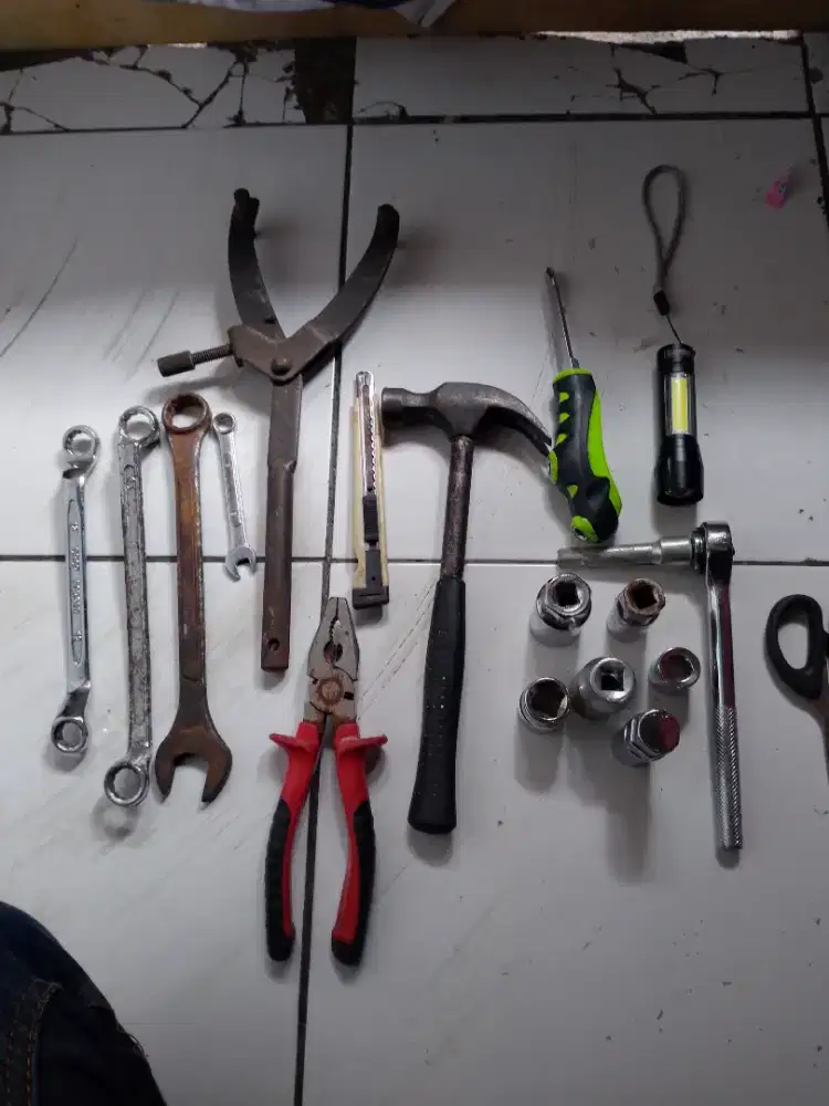 Dijual kunci-kunci bisa dikirim-kirim