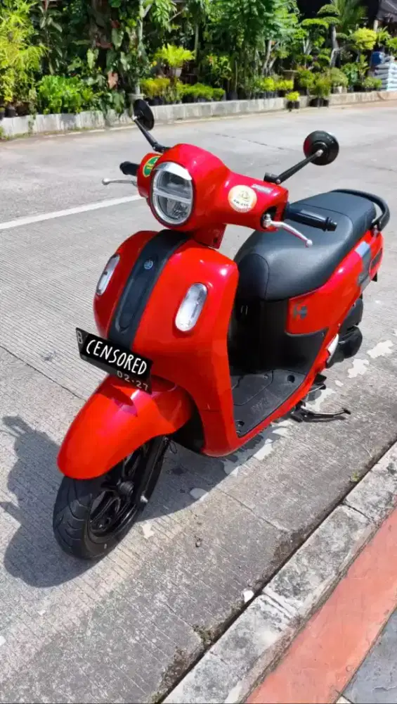 Jual Yamaha Fazzio Hybrid 2022 Merah Keyless Plat B DKI Jaktim