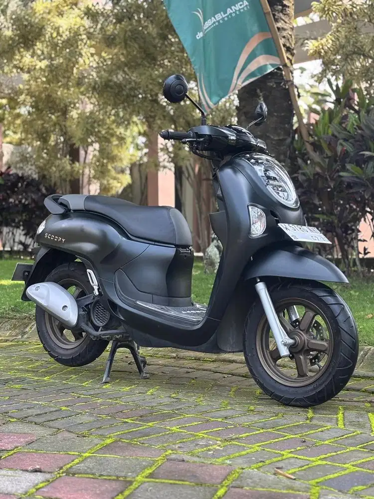 Honda Scoopy Prestige Keyless th 2025 Hitam Odo 6rb Koko Motor