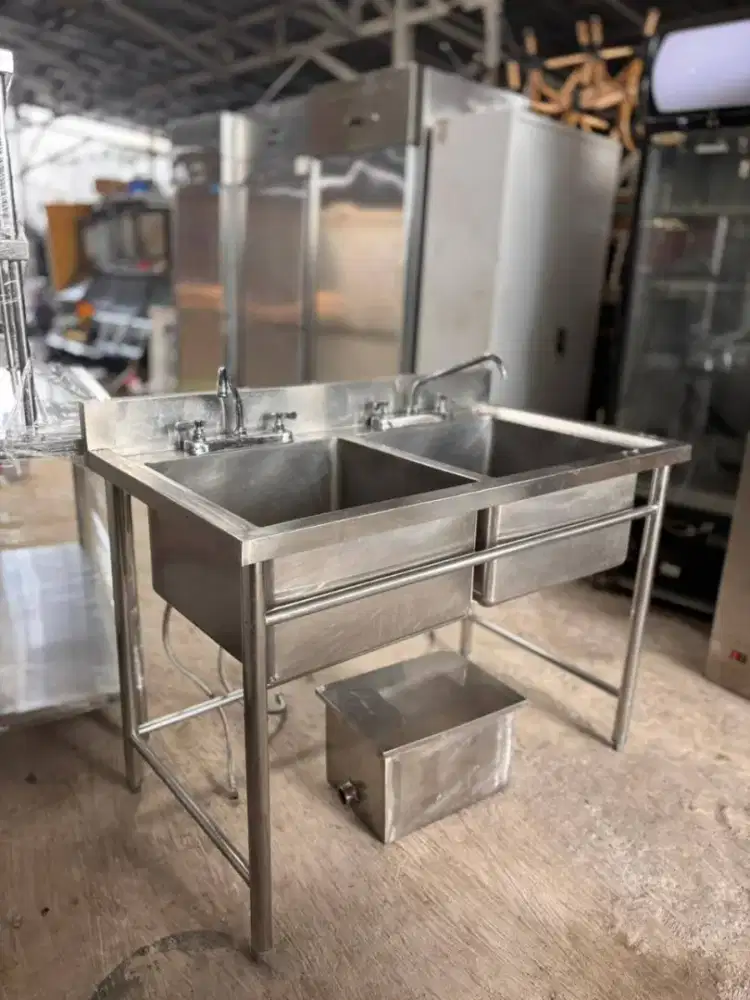 Sink kitchen fnb,include kran hot cool