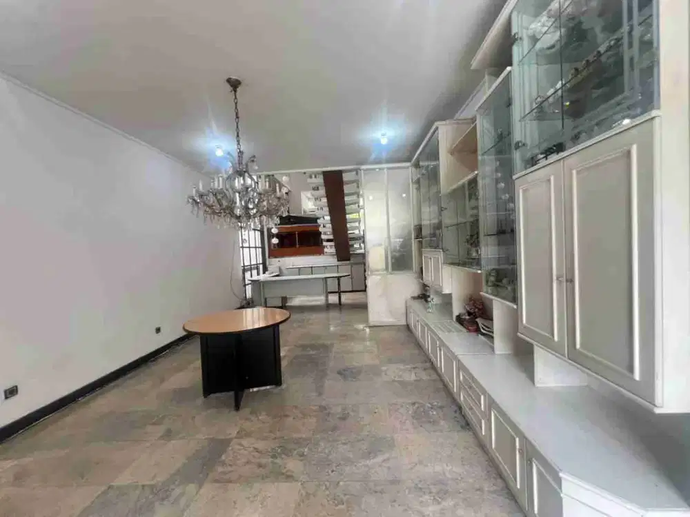 DISEWAKAN RIMAH SIAP HUNI FURNISHED DI KOMPLEK BUDISARI, SETIABUDI BANDUNG