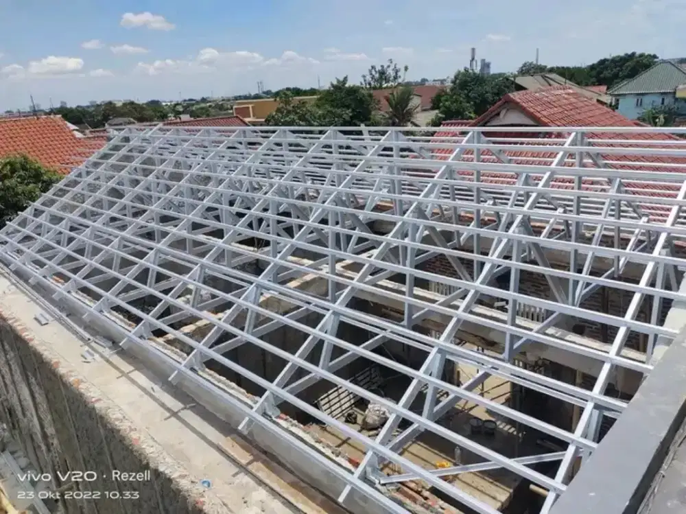 Kanopi dan rangka atap baja ringan