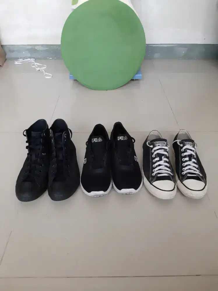 425 Ribu Dapet 3 Pasang Sepatu (44) 2 Converse & 1 Fila