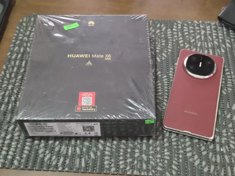 Huawei Mate X5 (like new)