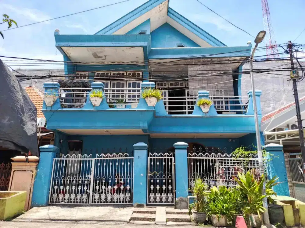 JUAL CEPAT – RUMAH 12 KAMAR STRATEGIS DI PERAK BARAT, SURABAYA