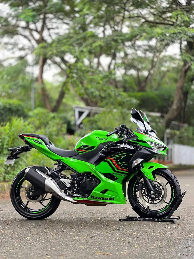 KAWASAKI NEW NINJA 250 FI ABS KRT KEYLESS 2024 KM 1K TAX ON SIAP GAS