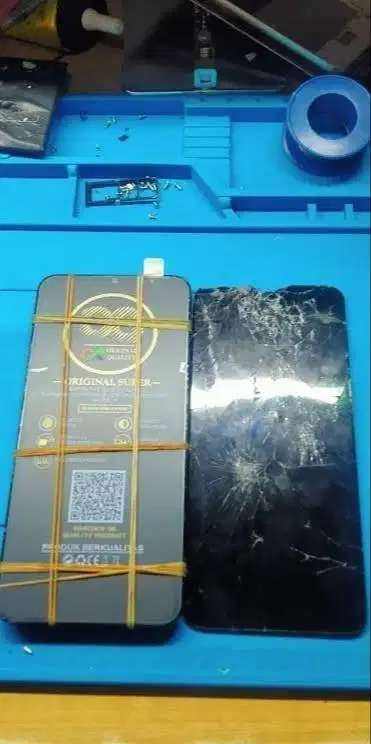 Jasa pasang LCD/service