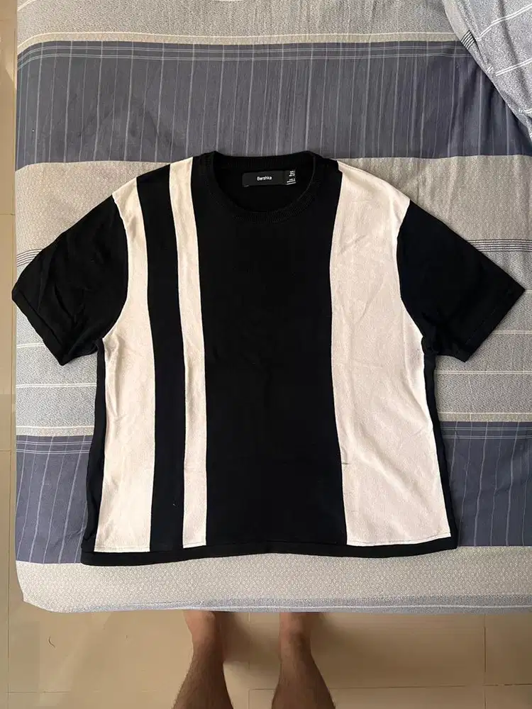 BERSHKA T-SHIRT STRIPES PATERN