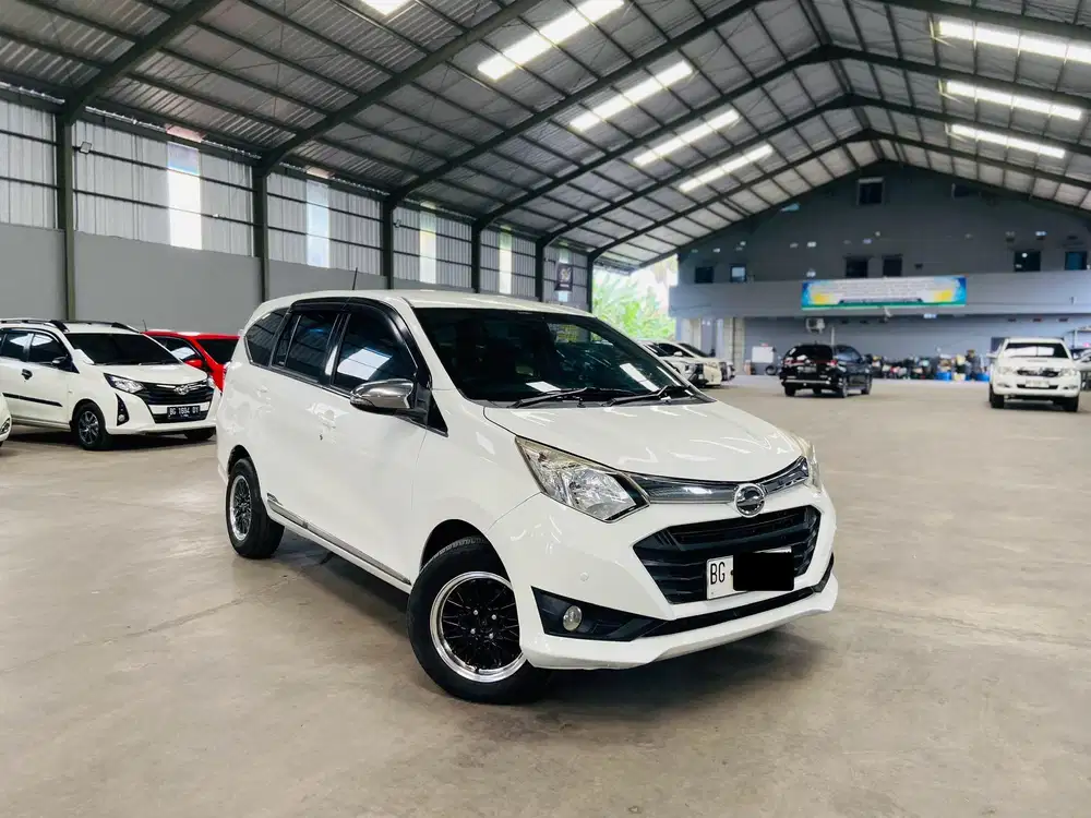 Daihatsu Sigra 1.2 R Deluxe 2017 / 2018 AT Matic, Sangat terawat
