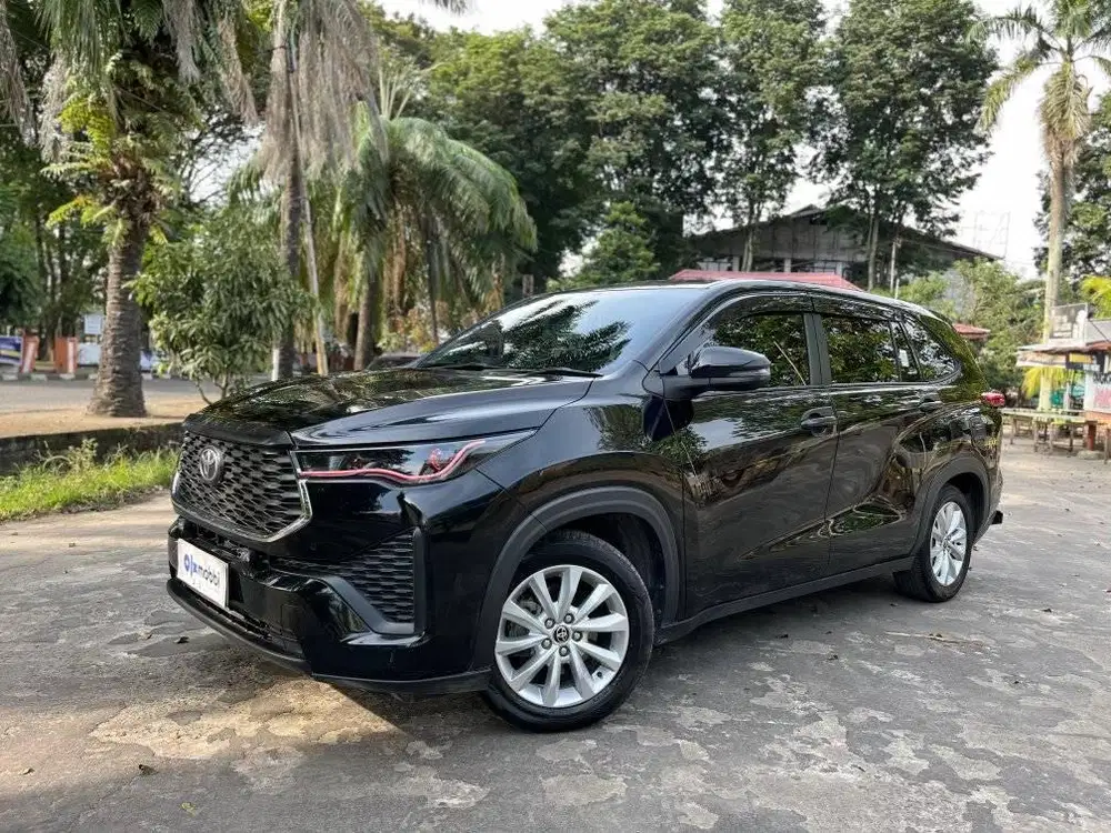 INNOVA ZENIX V BENSIN AT 2022