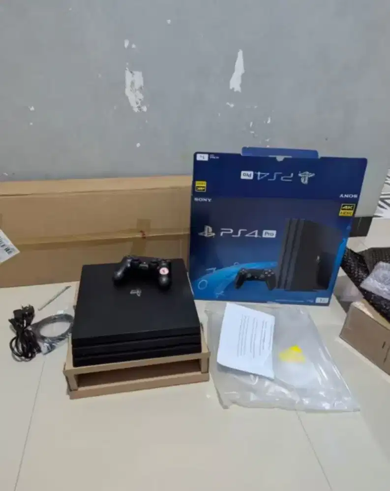 PS4 Pro 1T H.3.N 11 Full Black
