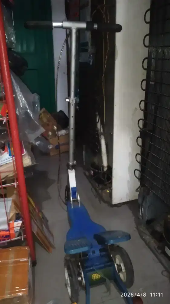 Skuter Injak dobel pedal _ minus