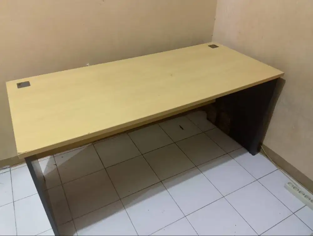 Meja komputer 150x70x75 350RB NETT