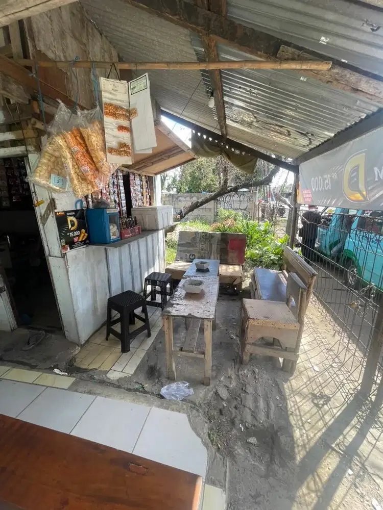 Jaga warung samping PT