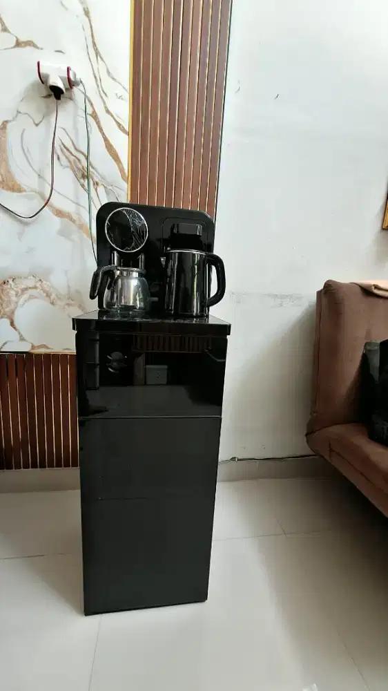 Dispenser galon bawah