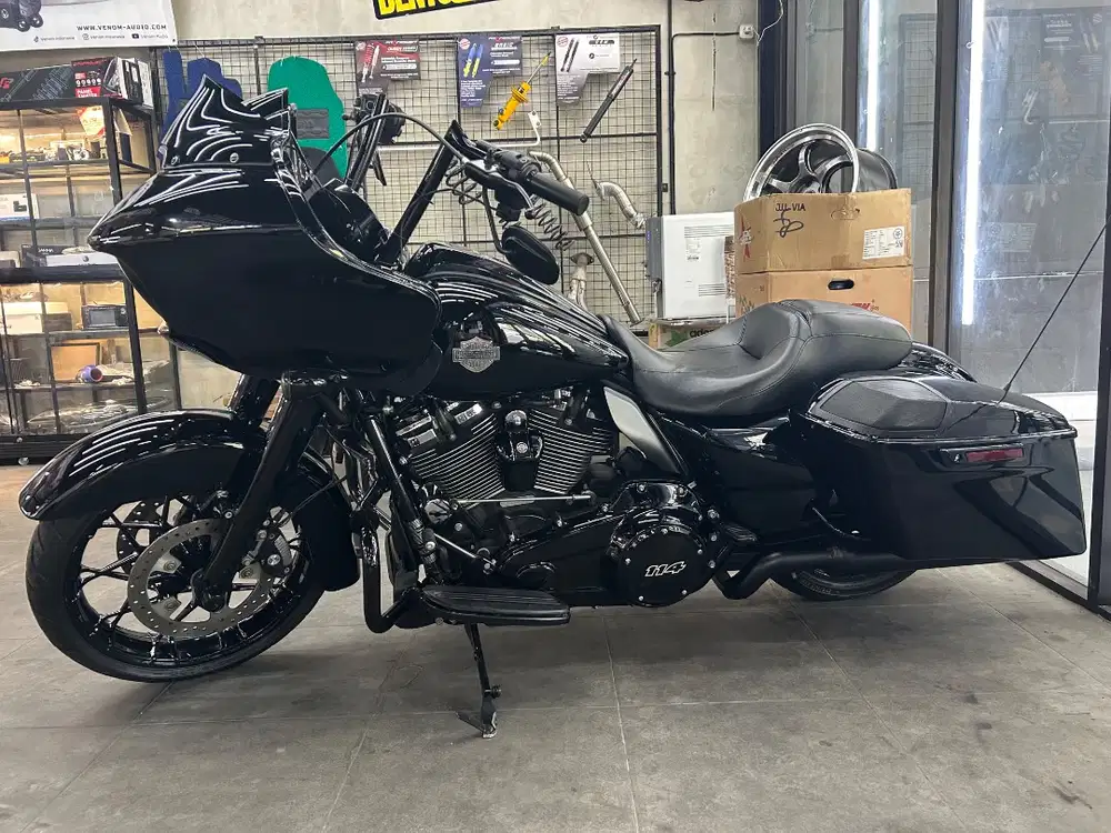 Road Glide Spesial 2021